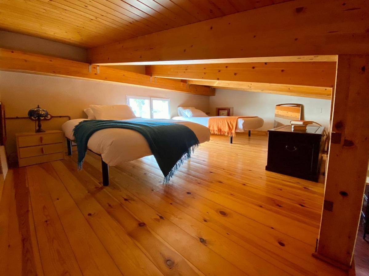 Willa La Casa Del Riu Vell Sant Jaume d'Enveja Zewnętrze zdjęcie